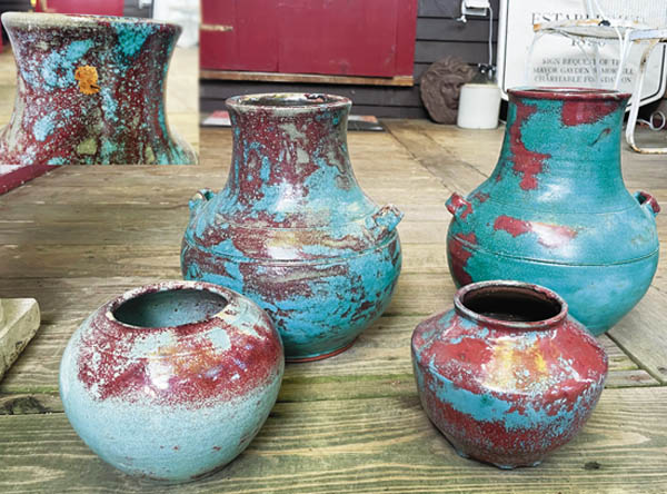 Antiques and Auction News Article: Wide Selection Of 20th Century Pottery From North Carolina Found In New England