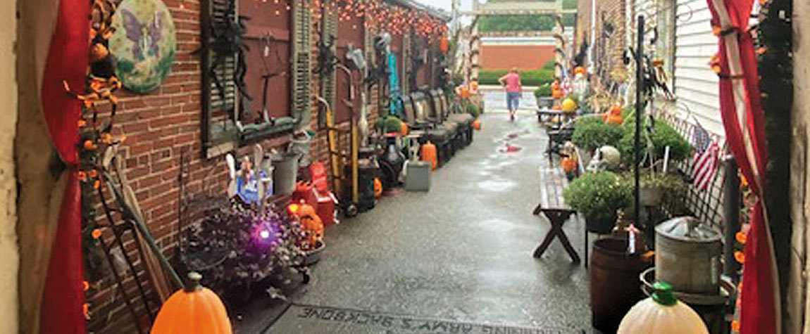 Antique Show, Halloween, And Mums At The Emporium